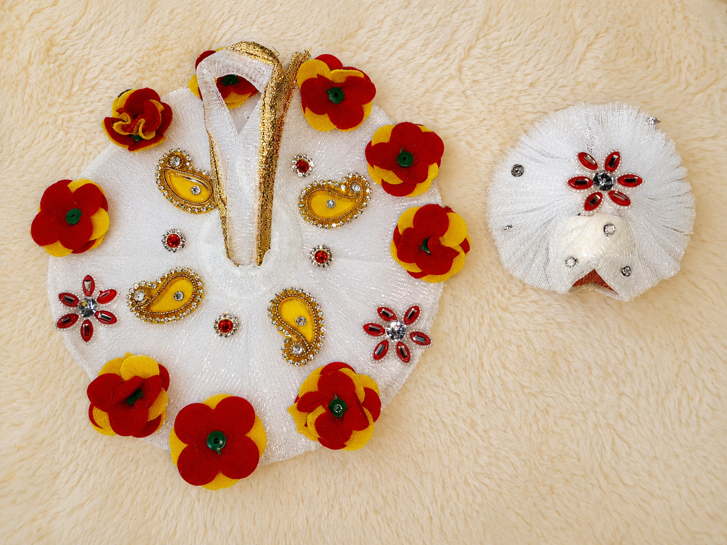 Laddu Gopal White Floral Dress – Premium Handmade Shringar Poshak with Pagdi